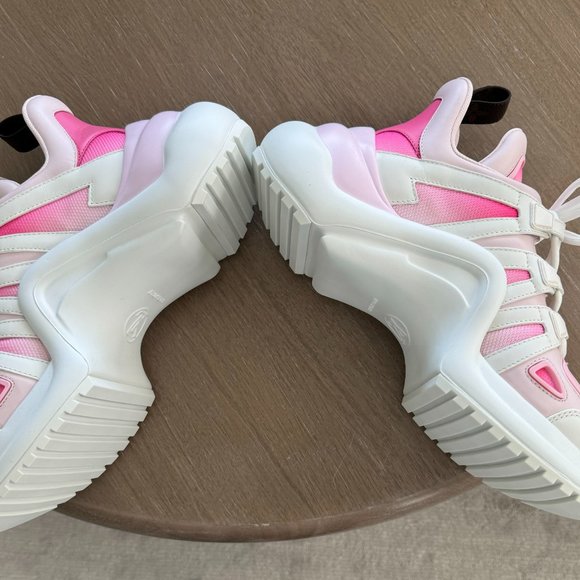 Louis Vuitton Archlight Sneaker Pink/White - Picture 9 of 10